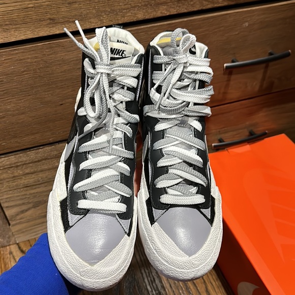 NIKE BLAZER MID SACAI SIZE 10 - Picture 6 of 8